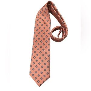 Kuppenheimer
Men’s Necktie
Burnt Coral/Blue/White
